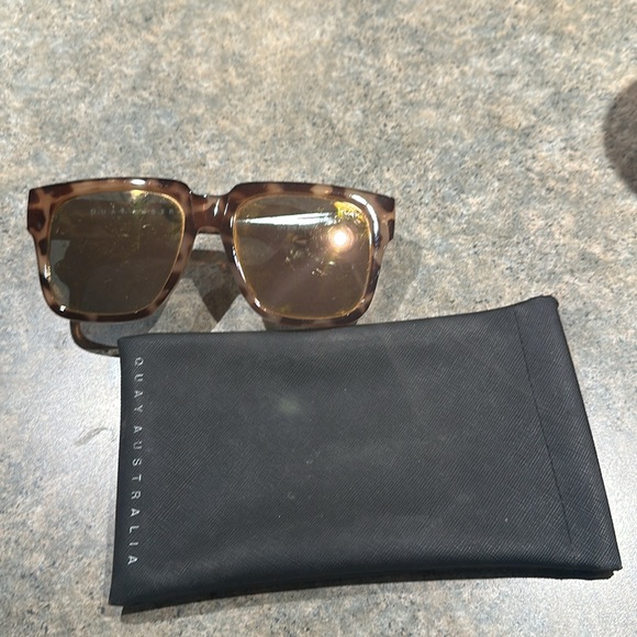 Leopard print Quay 🐆 - Picture 2 of 2